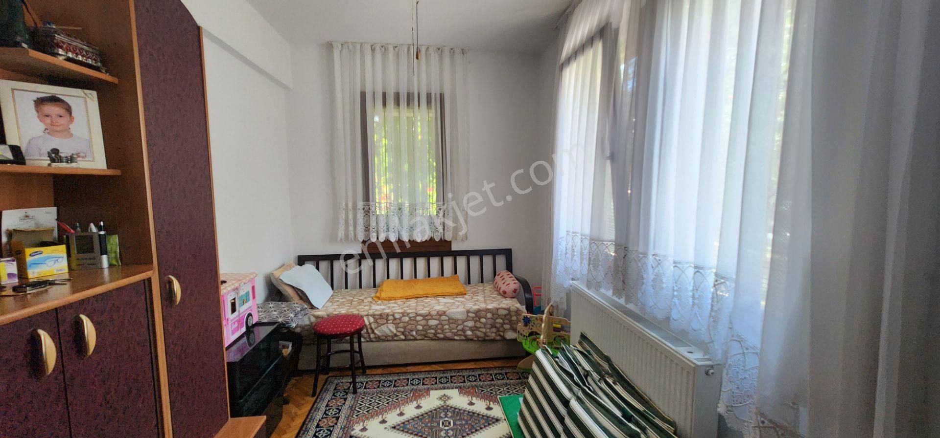 Urla Güvendik Mavi Plajda Satılık Müstakil 5+2 Tripleks Villa - Görsel 12