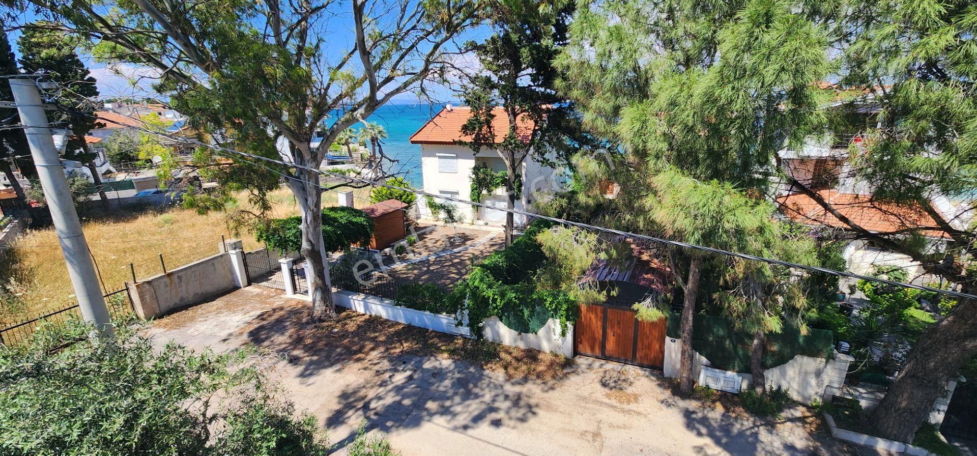 Urla Güvendik Mavi Plajda Satılık Müstakil 5+2 Tripleks Villa - Görsel 23