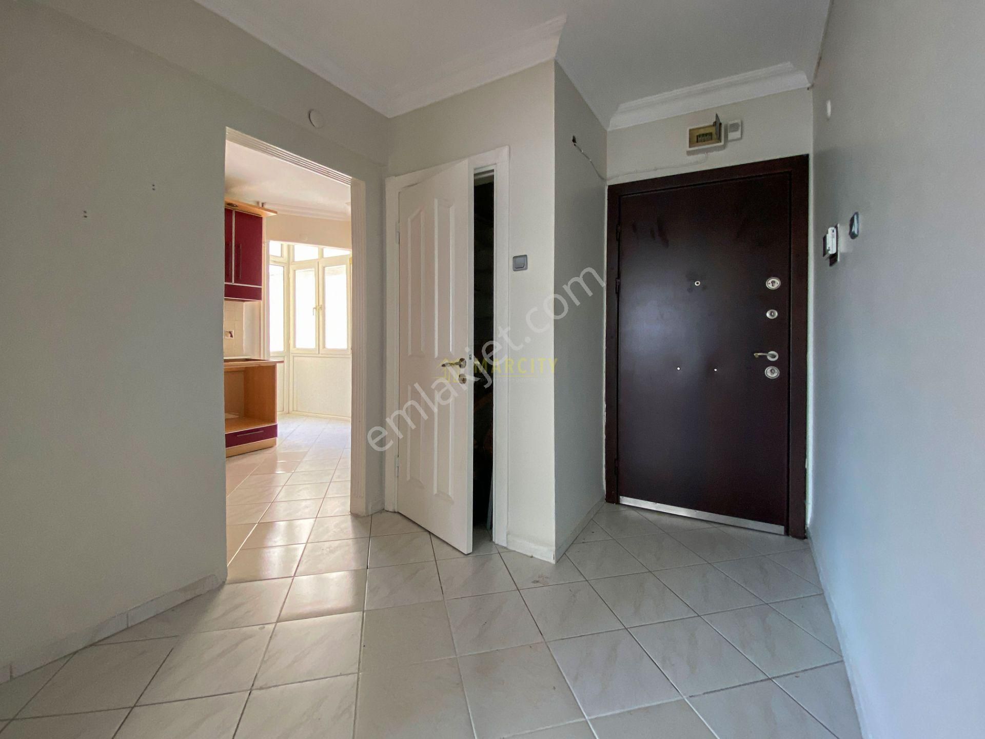 Marcity'den İstanbul Evlerin'de 3+1 4.kat Boş Ferah Daire