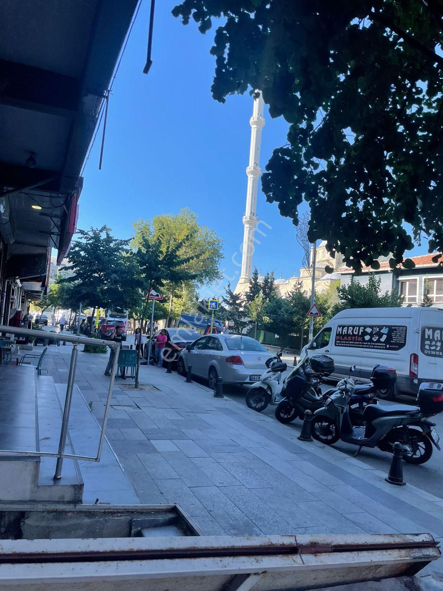 Bayrampaşa Kocatepe'de 19 Mayıs Caddesinde 2+1 Kiralık Daire