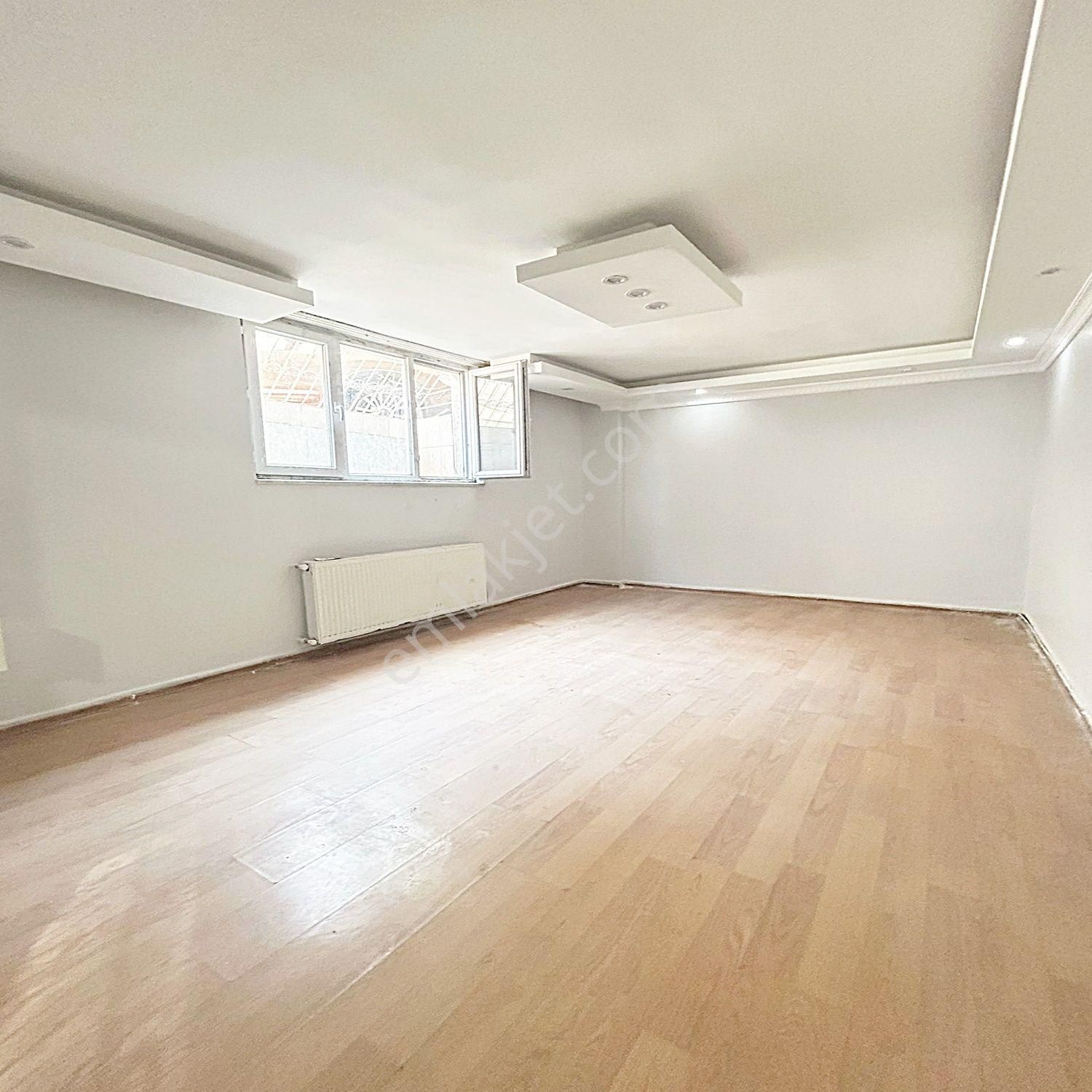 Esenyurt Mehterçeşme Mh. Müstakil 3+1 Bahçe Katı