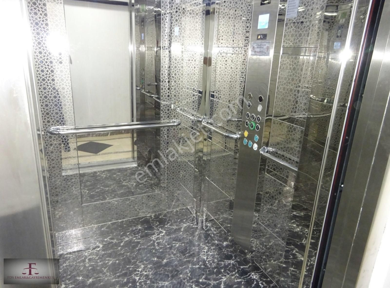 B.evler Yenibosna Zafer Mah.satılık Otoparklı 5+2 Dubleks Daire - Görsel 5