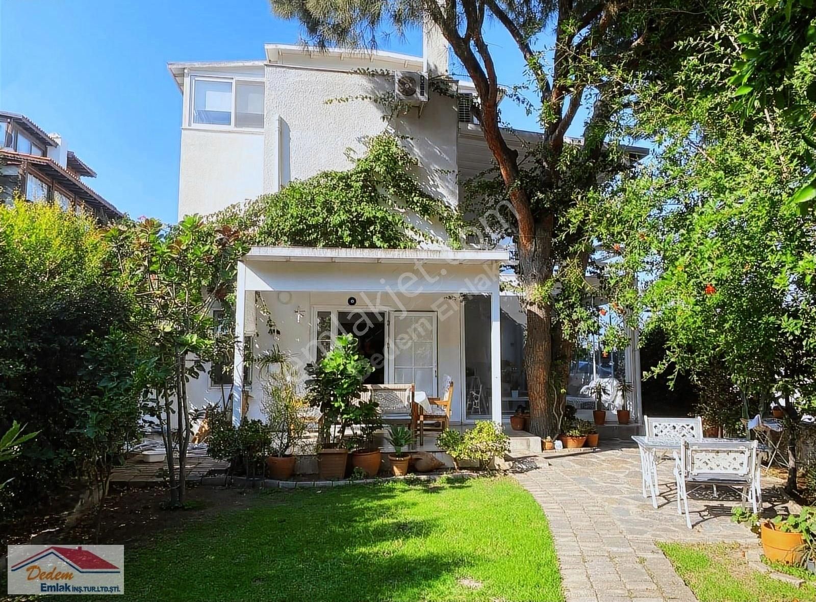 Gündoğan Merkezde Denize 5 Dk Mesafede Müstakil Villa