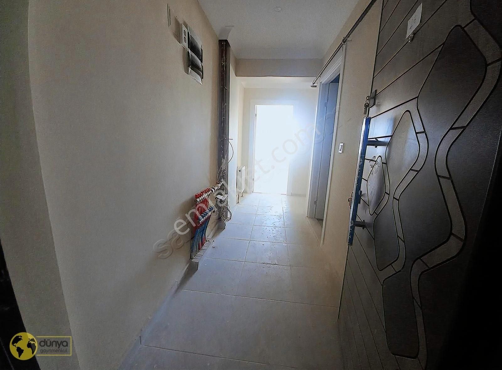 Esenler Mahallesinde, Cadde Üstü, 3+1 Kiralık Daire