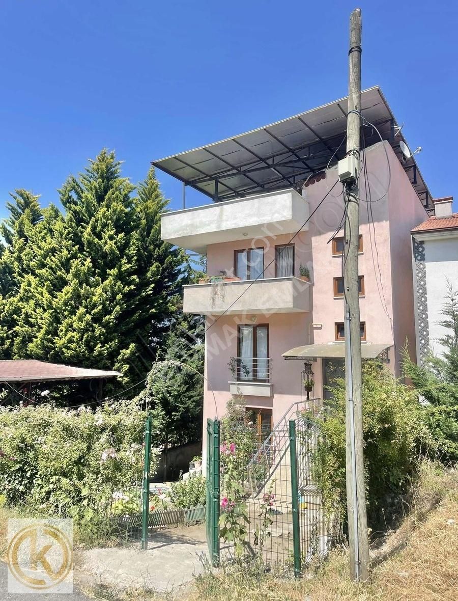 Kaymak Emlaktan Serdivanda 3+1 120 M2 Kiralık Daire