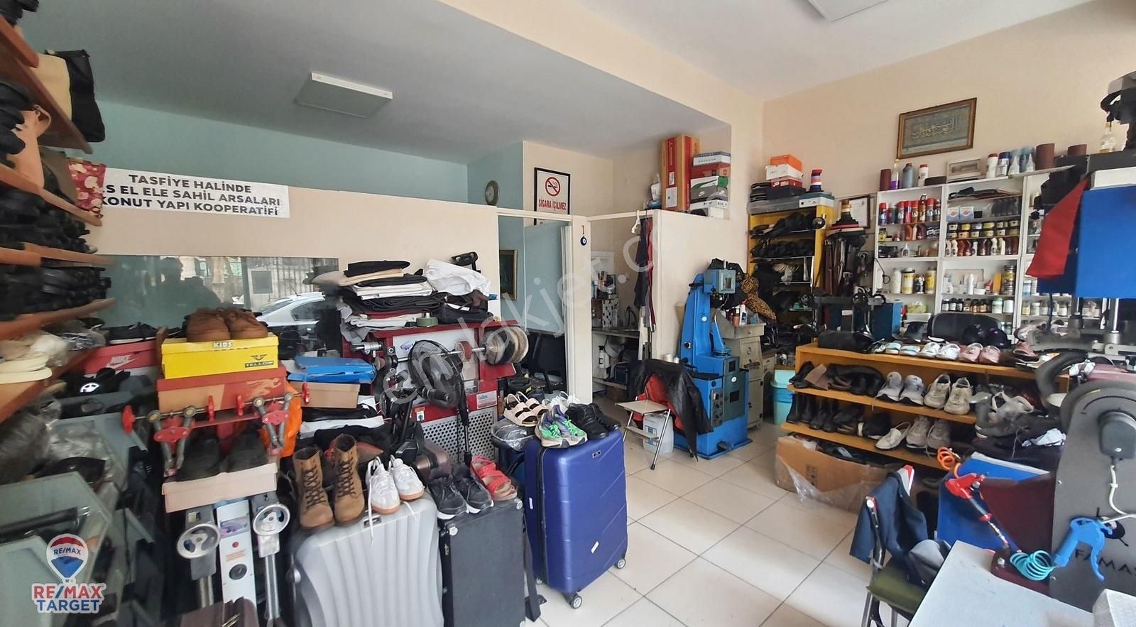 Alaybey Sahil'in Bir Arka Sokağında Bacalı Dükkan 40m2 - Görsel 10