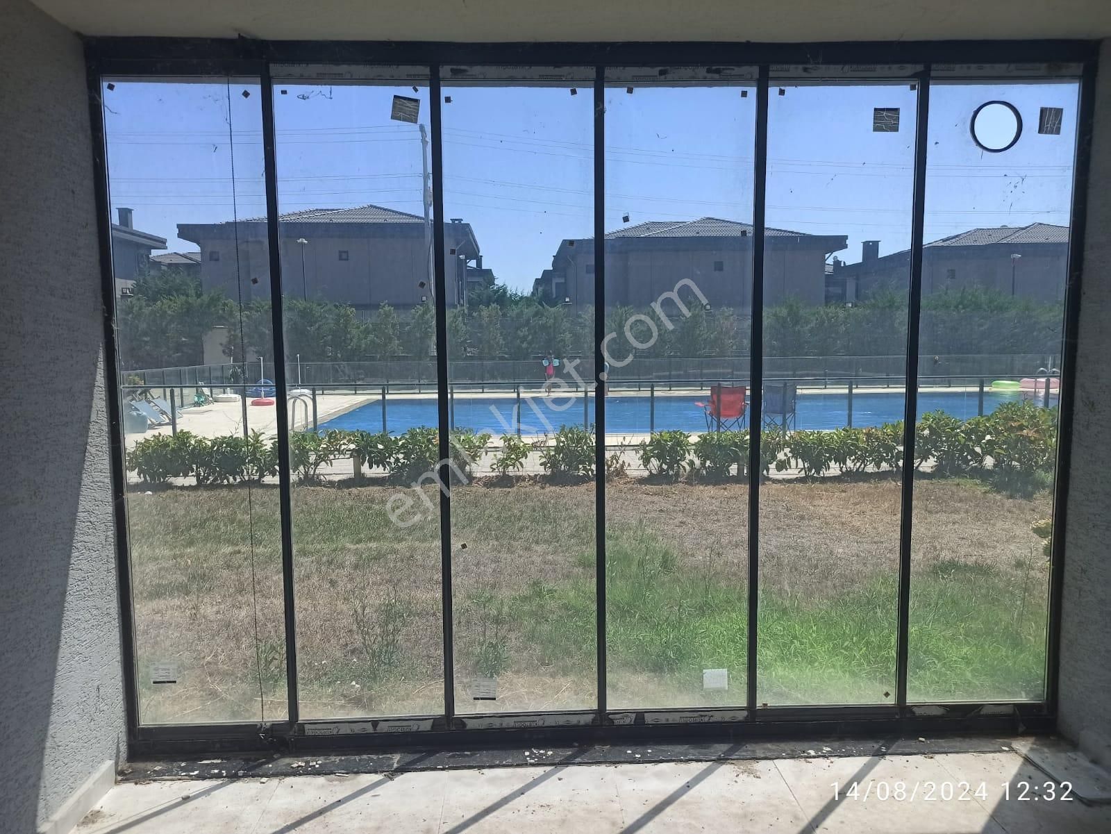 Önerler Mahallesi Vitrin Sitesi Bahçe Kat Kiralık 3+1 150 M2