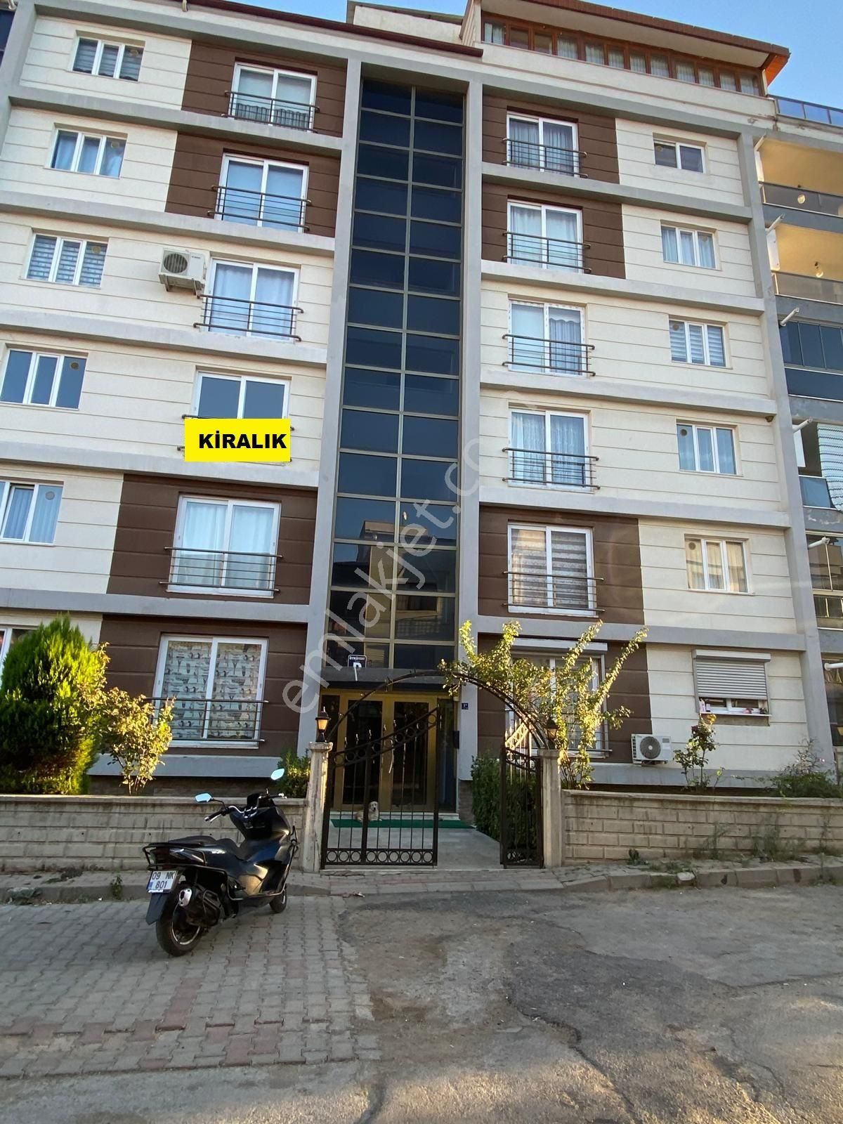 Kanal Yolu Mevkii ,3+1, 165 M2, Ara Kat Kiralık Daire