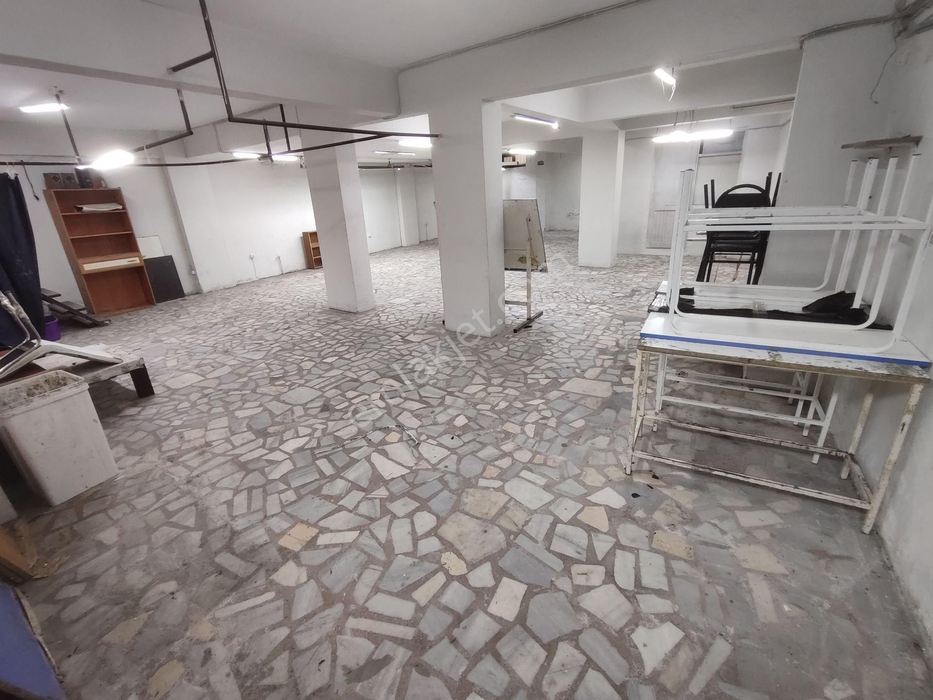 Bağcılar Yenigün'de Depo Ve Kesimhane İçin 130 M2 Kiralık Dükkan