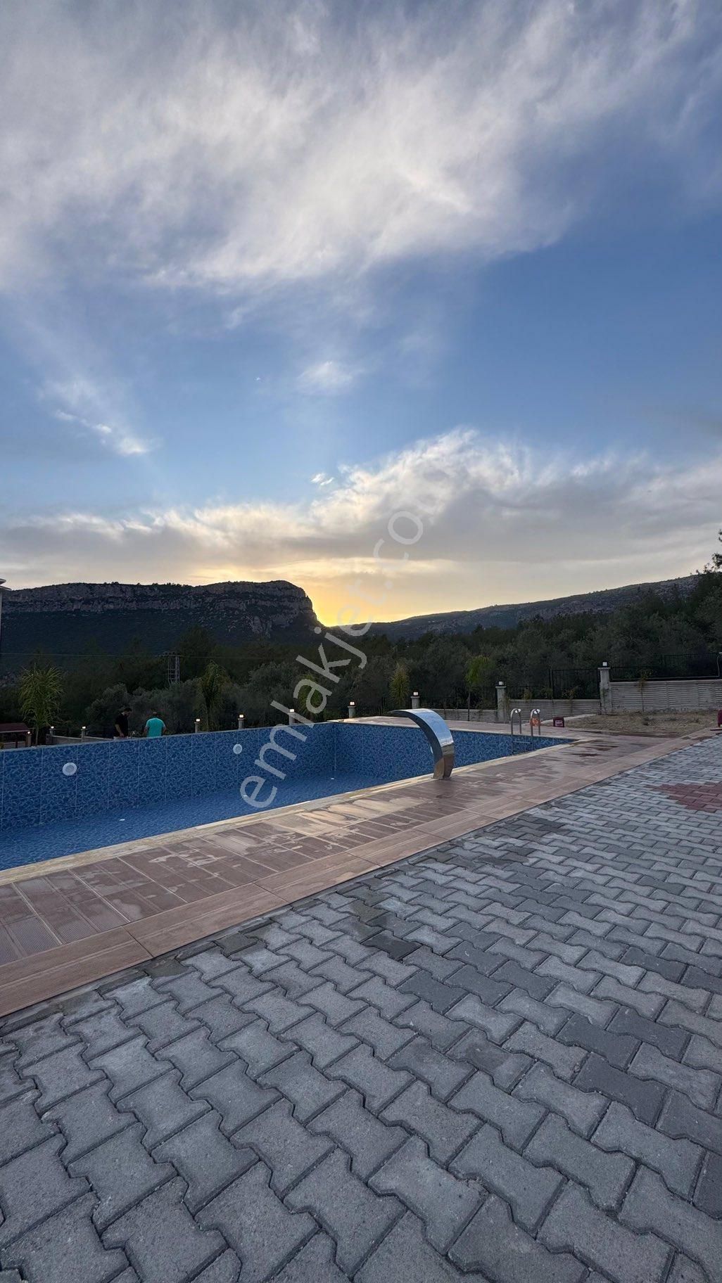 Tömük-karahıdırlıda Satılık Full Yapılı Triplex Villa - Görsel 14