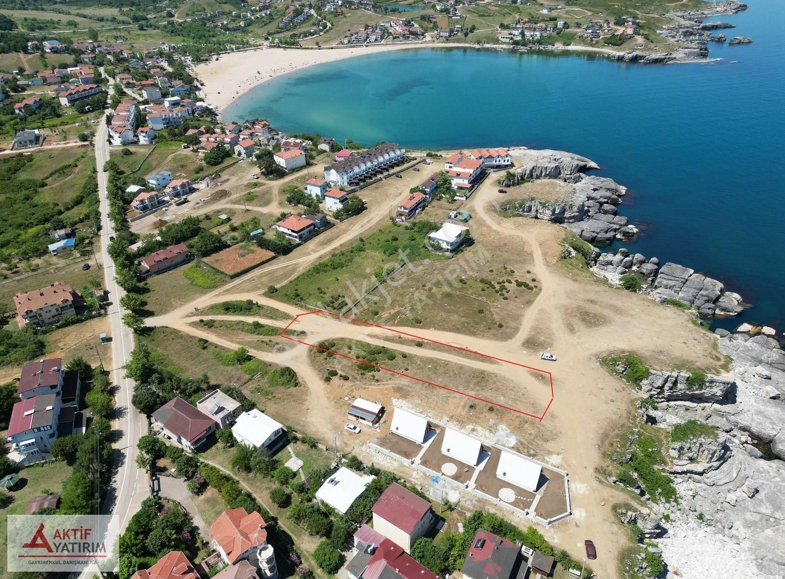 Bağırganlı'da Denize Sıfır Eşsiz Konumda 990 M2 İmarlı Arsa