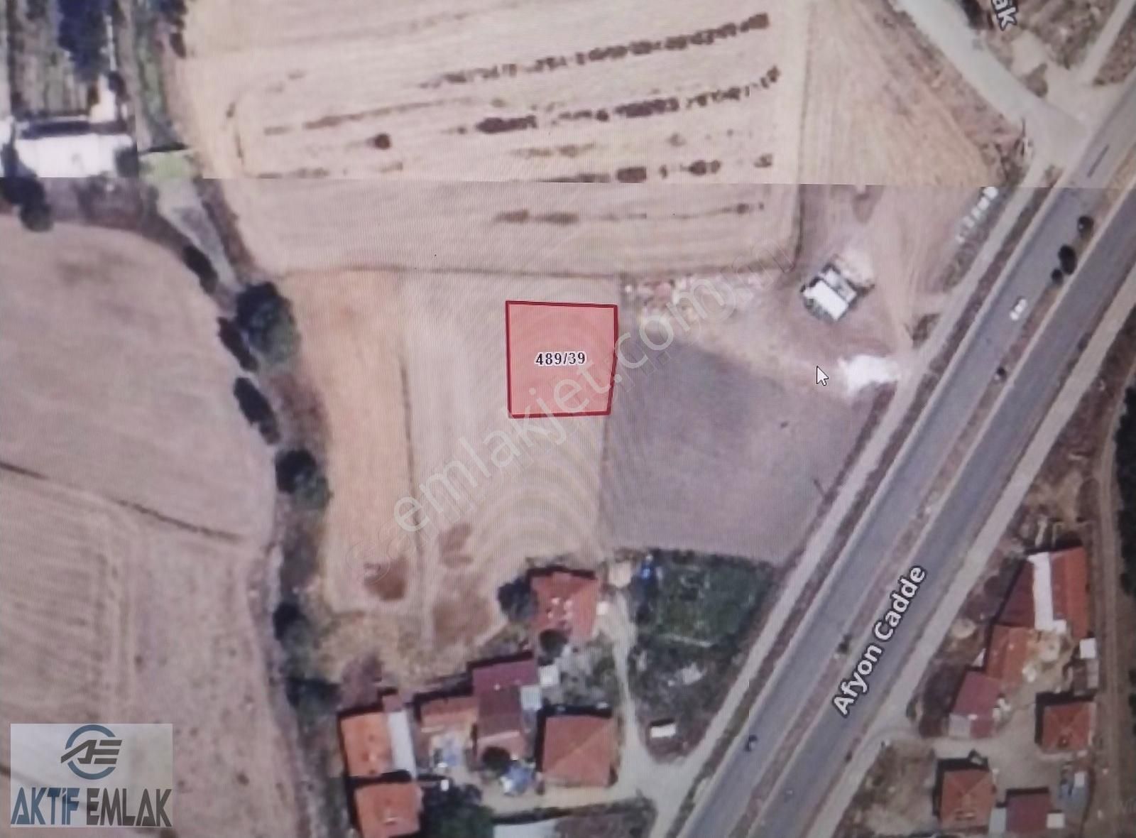 Aktif Emlaktan Satılık Sinanpaşa Akören Bağdat 500 M2 Arsa
