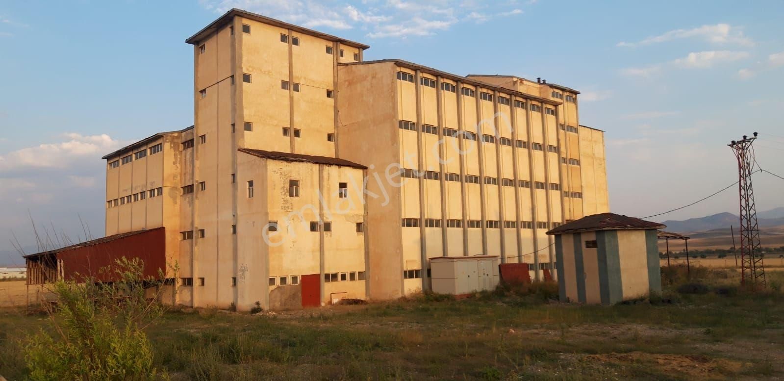 Erzurum Horasan'da Satılık Çok Amaçlı Fabrika