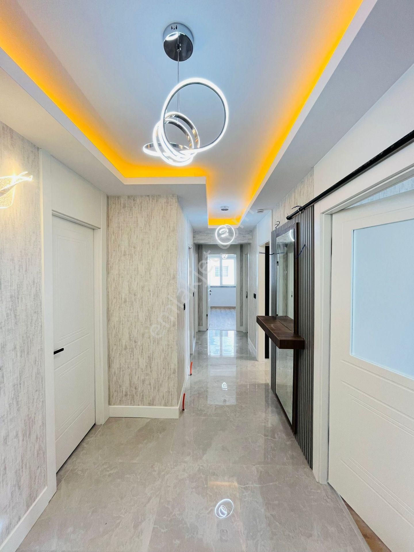 Sıfır İskanlı Köşe Başı Yüksek Kredili İşçilik Harikası 3+1 - Görsel 31