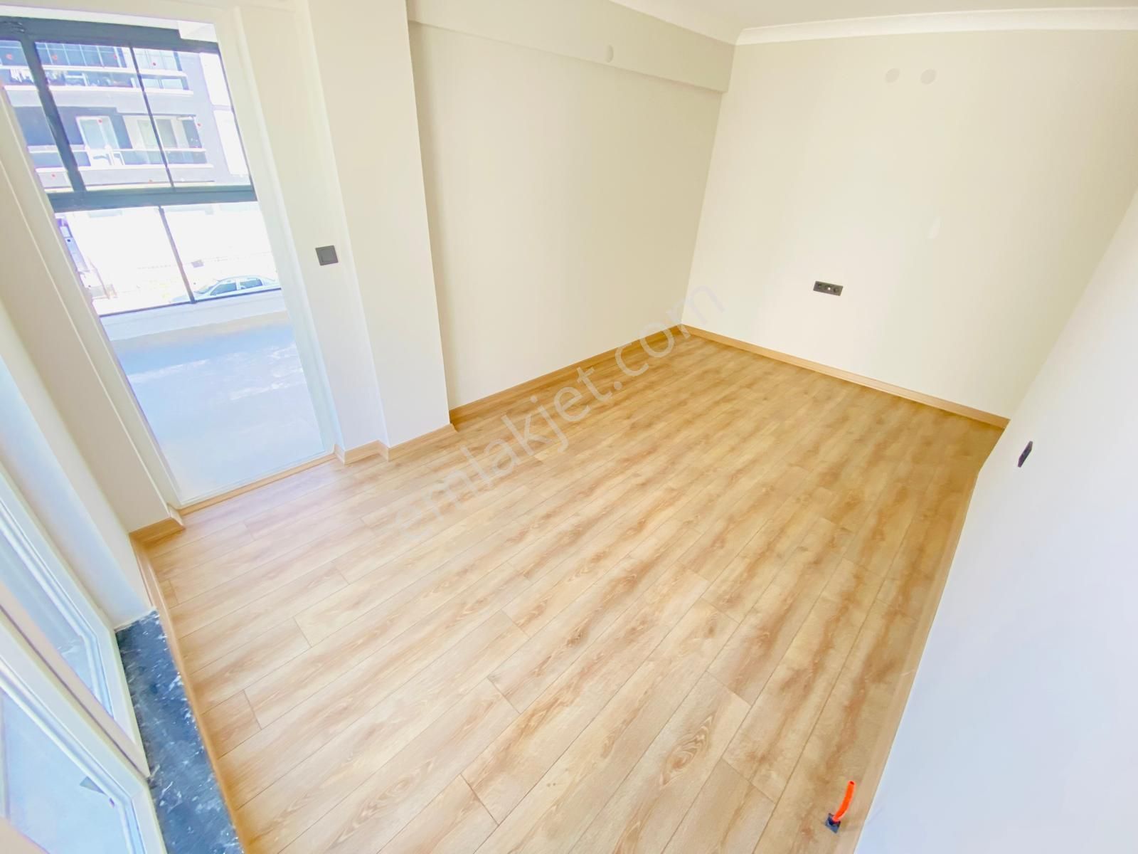 Sıfır İskanlı Köşe Başı Yüksek Kredili İşçilik Harikası 3+1 - Görsel 17