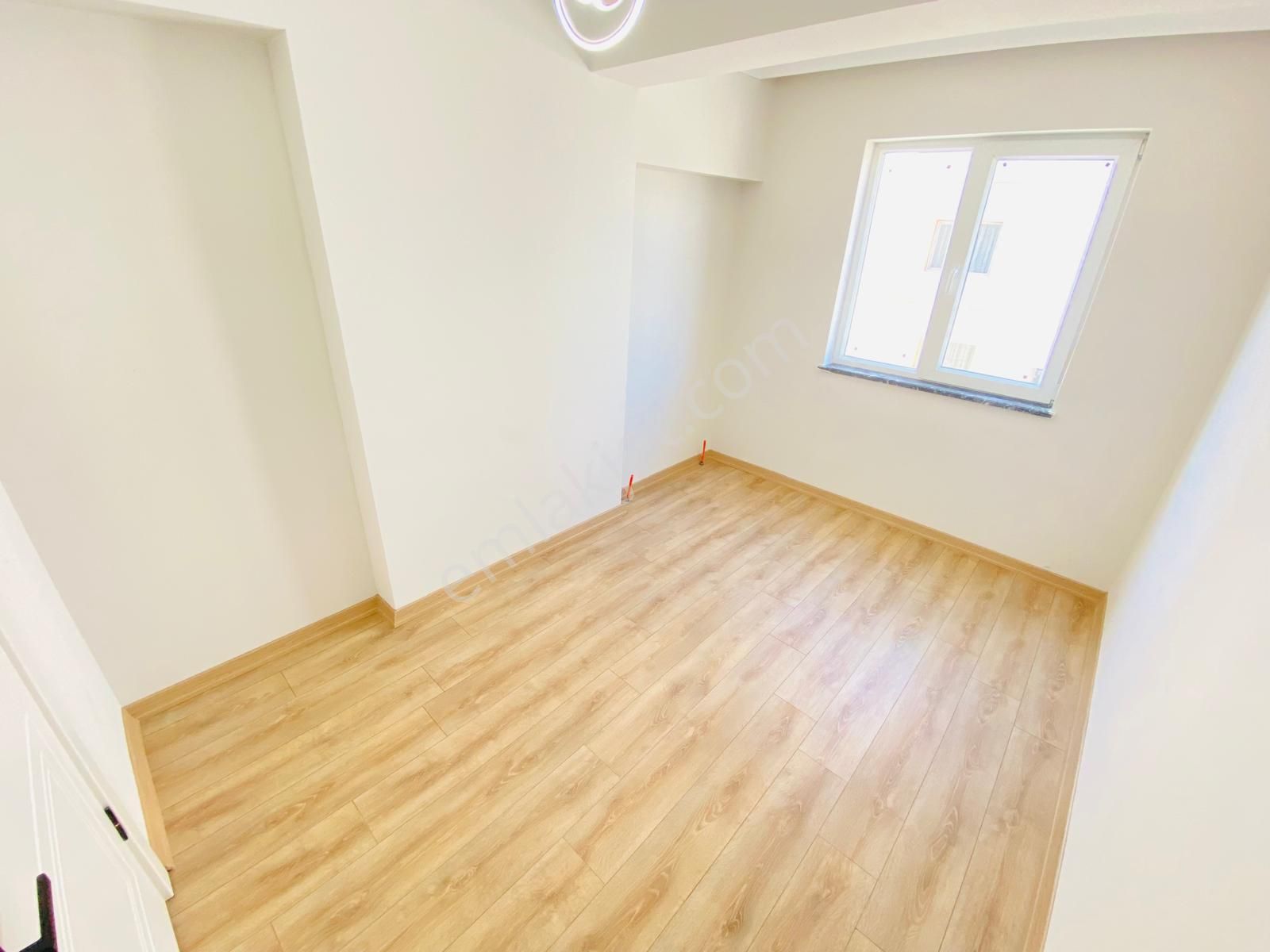 Sıfır İskanlı Köşe Başı Yüksek Kredili İşçilik Harikası 3+1 - Görsel 23