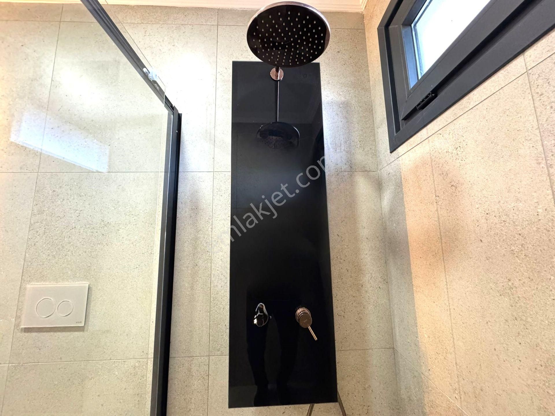 Güre'de,doğa Ve Deniz Manzaralı, Şık Tasarımlı, 5+1 Loft Villa - Görsel 36