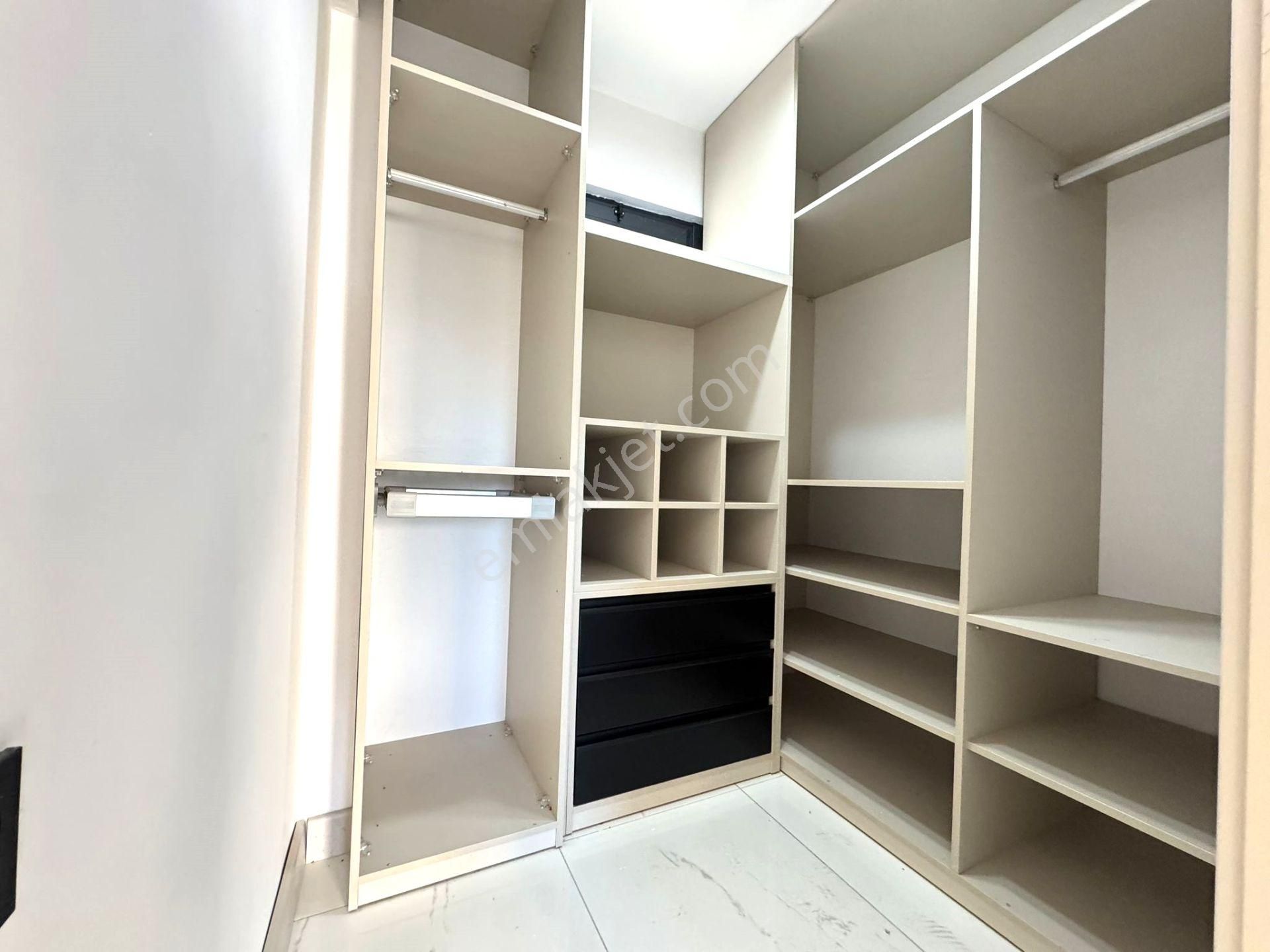 Güre'de,doğa Ve Deniz Manzaralı, Şık Tasarımlı, 5+1 Loft Villa - Görsel 26