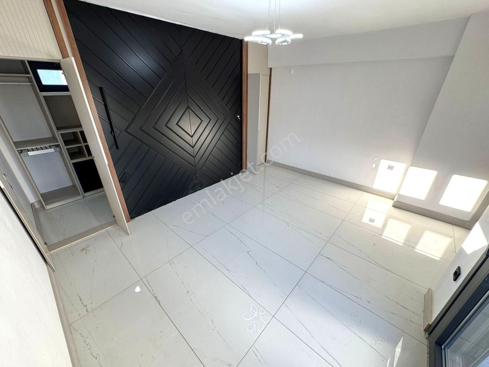 Güre'de,doğa Ve Deniz Manzaralı, Şık Tasarımlı, 5+1 Loft Villa - Görsel 24