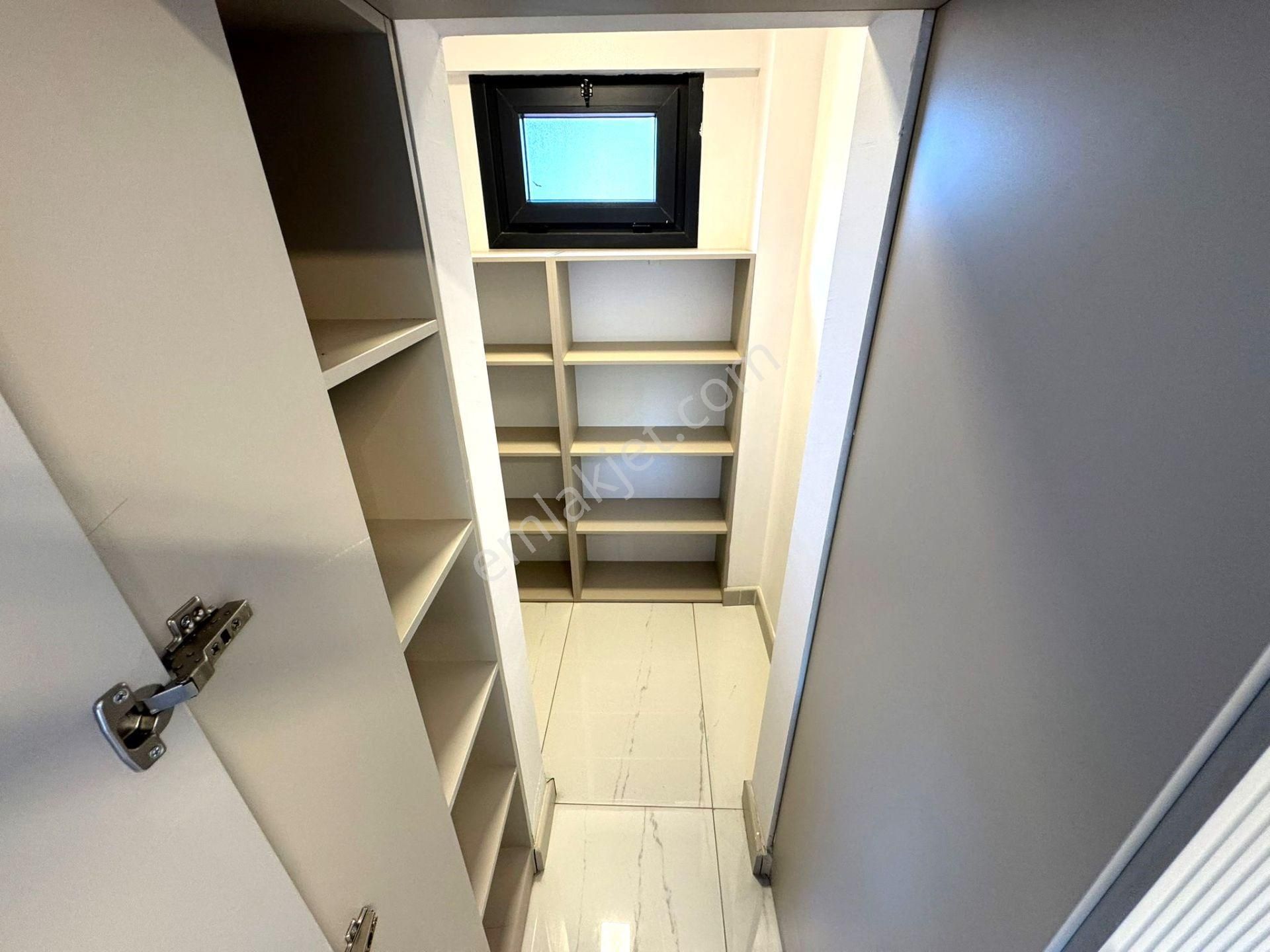 Güre'de,doğa Ve Deniz Manzaralı, Şık Tasarımlı, 5+1 Loft Villa - Görsel 39