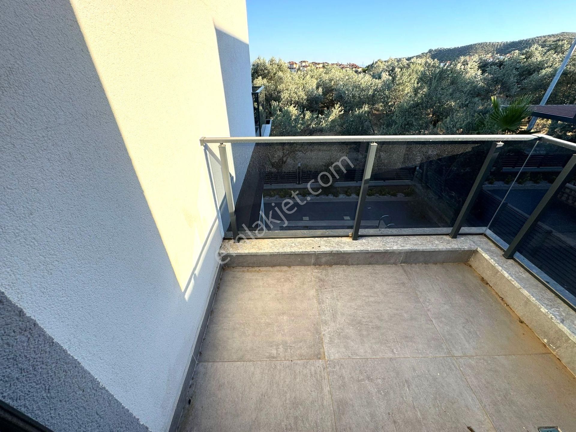 Güre'de,doğa Ve Deniz Manzaralı, Şık Tasarımlı, 5+1 Loft Villa - Görsel 28