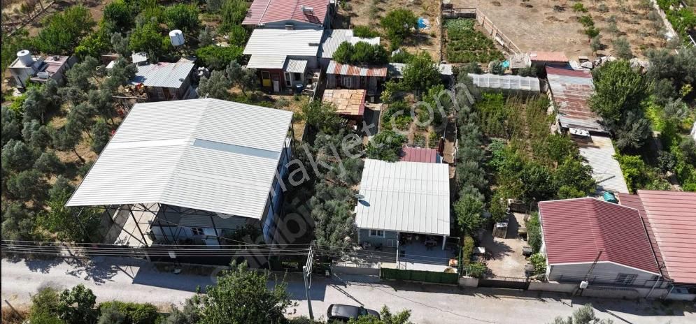 Adnan Menderes Havaalanı Yakınında Satılık İçinde Evi Olan Tarla - Görsel 3