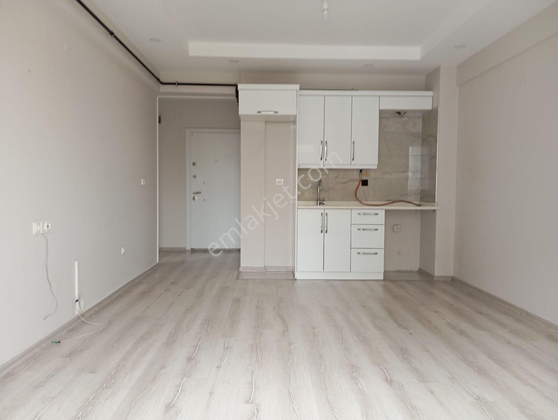 Atakum Körfez'de Eşyasız Kiralık 1+1