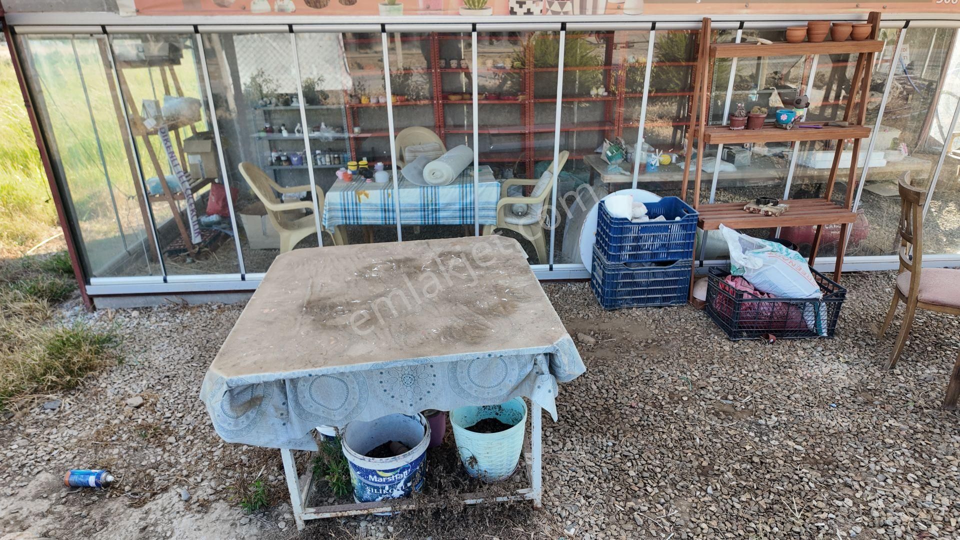 İzmir Bayındır Karahallide Satılık Anayola Yakın Tarla - Görsel 4