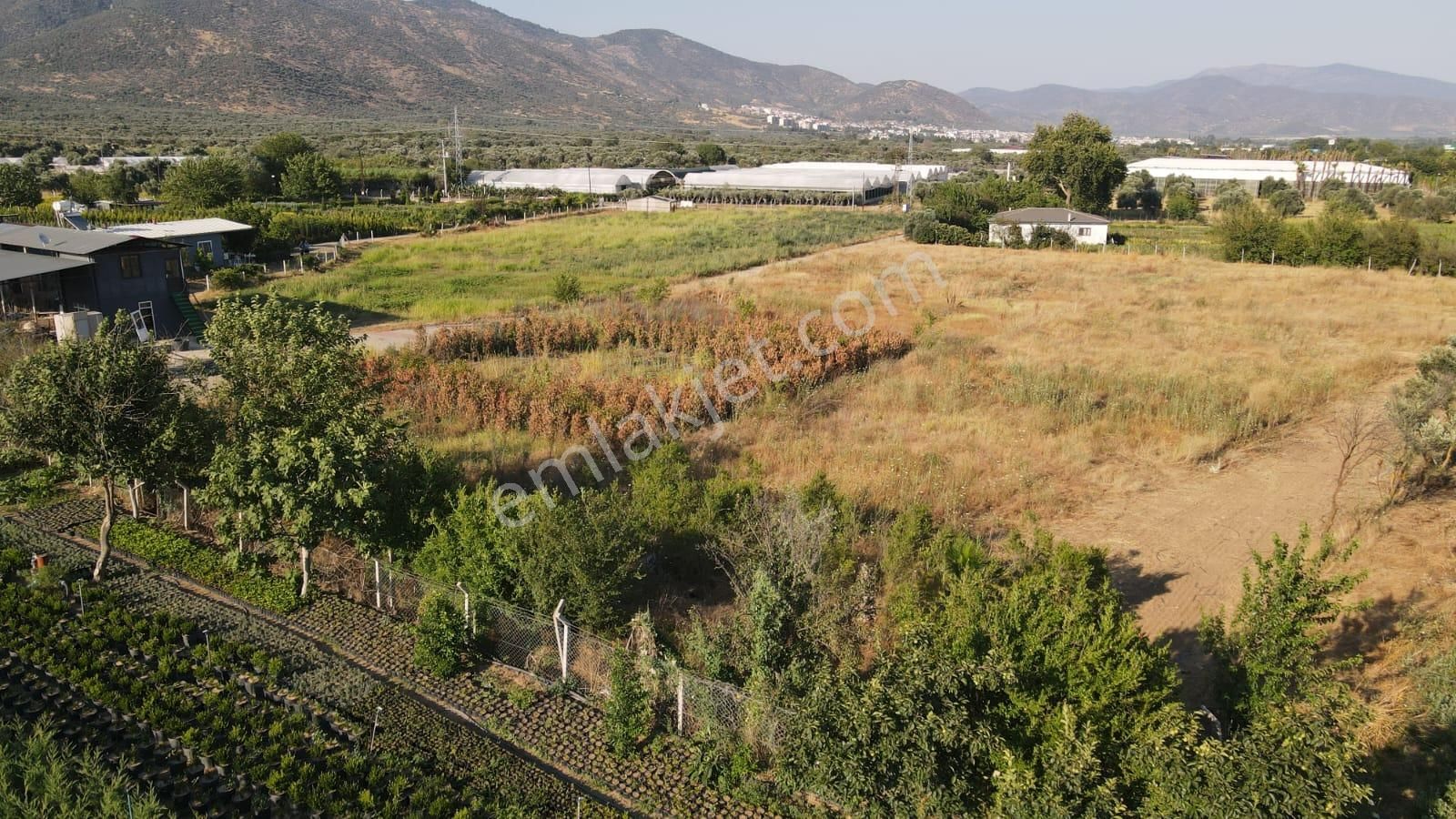 İzmir Bayındır Karahallide Satılık Anayola Yakın Tarla - Görsel 18