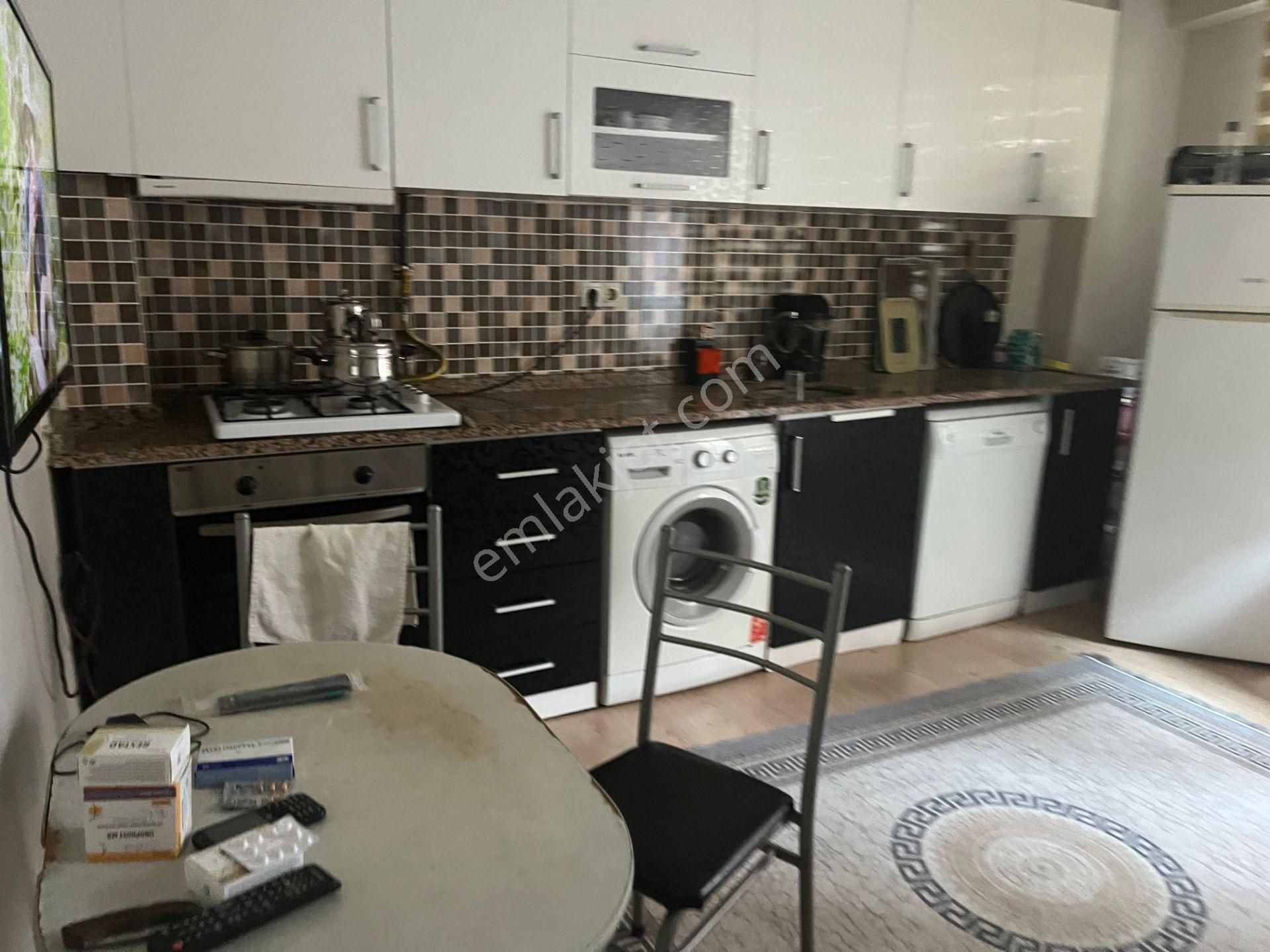 Çarşı İçerisinde Satılık Eşyalı 1+1 Daire- Yatırım Fırsatı ! Re/max Jale Kırbaş