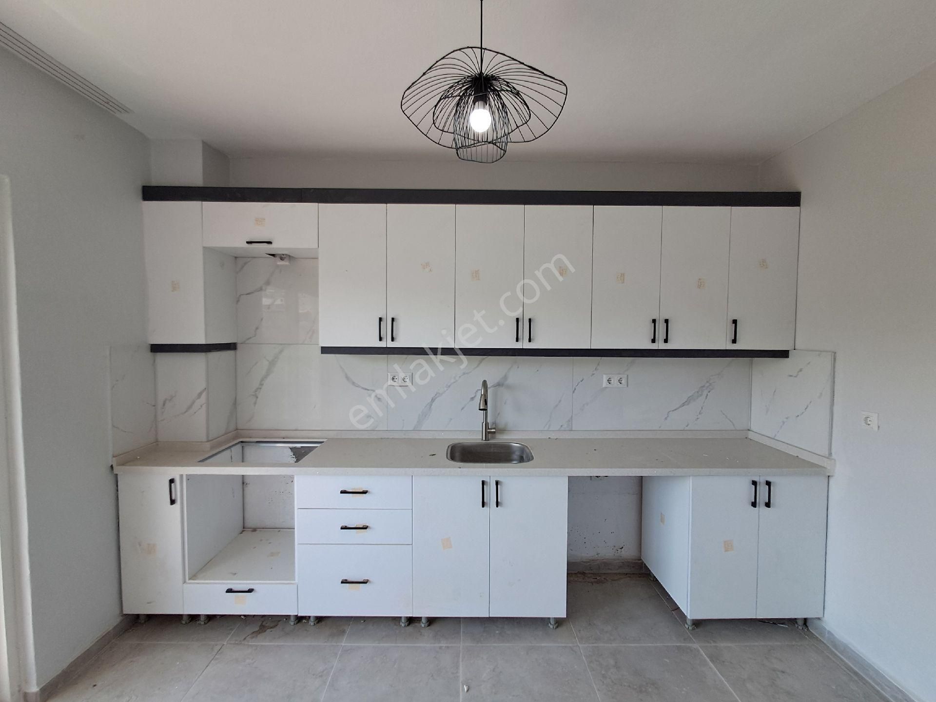 Günaydın Emlak'tan Ortaca Bahçelievlerde Satılık Müstakil Ev 410 M2 Arsa