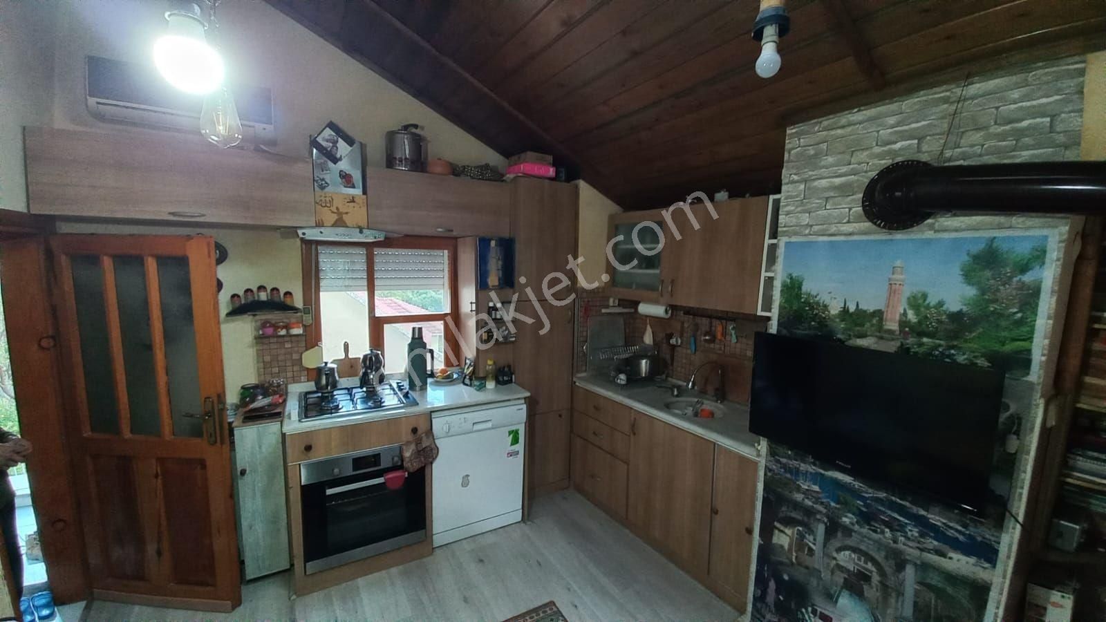 Kemer Kuzdere'de Yapı Kayıtlı, Yatırımlık 1152 M2 Arsa İçinde 2,5 Katlı Müstakil Bina - Görsel 6