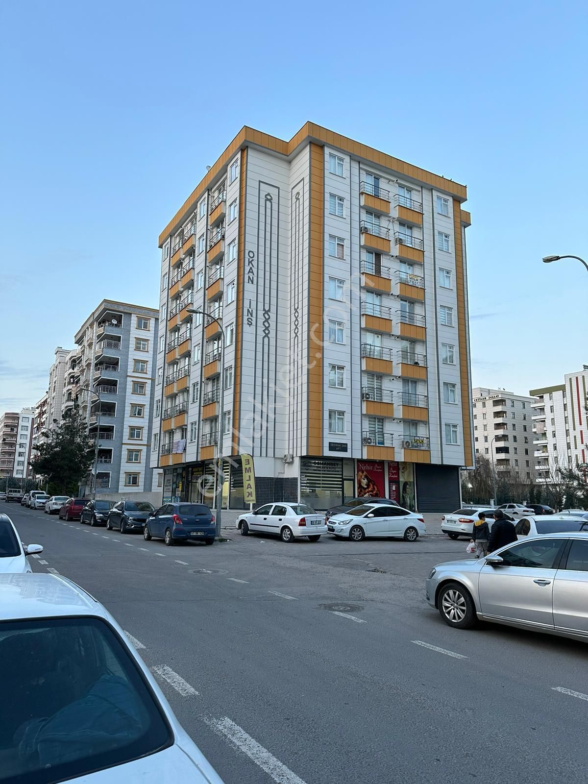 Benek Emlak Karşıyaka 1+1 Kiralık Daire