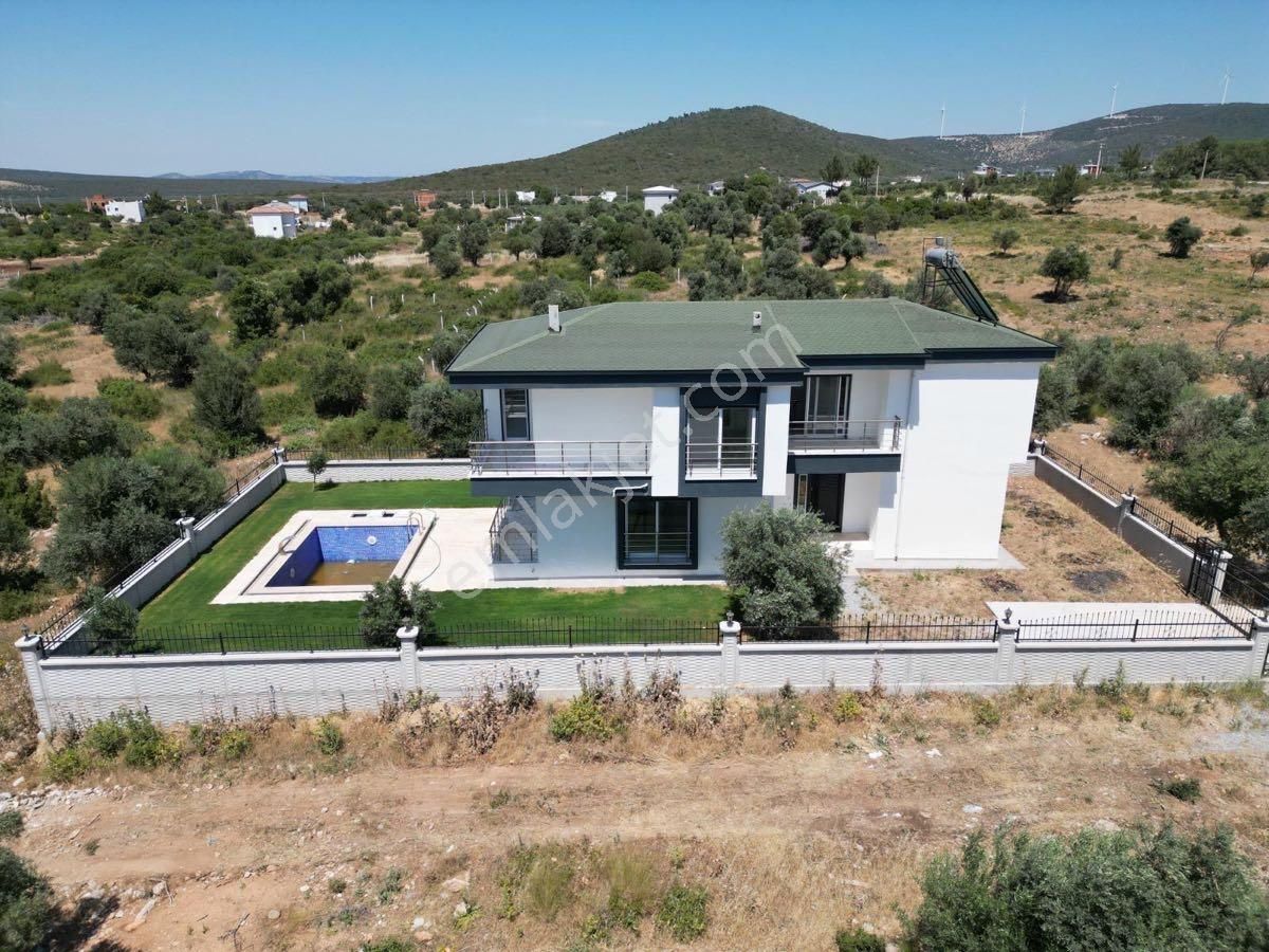 Didim Zümrüttepenin En İyi Yerinde Tam Müstakil Villa
