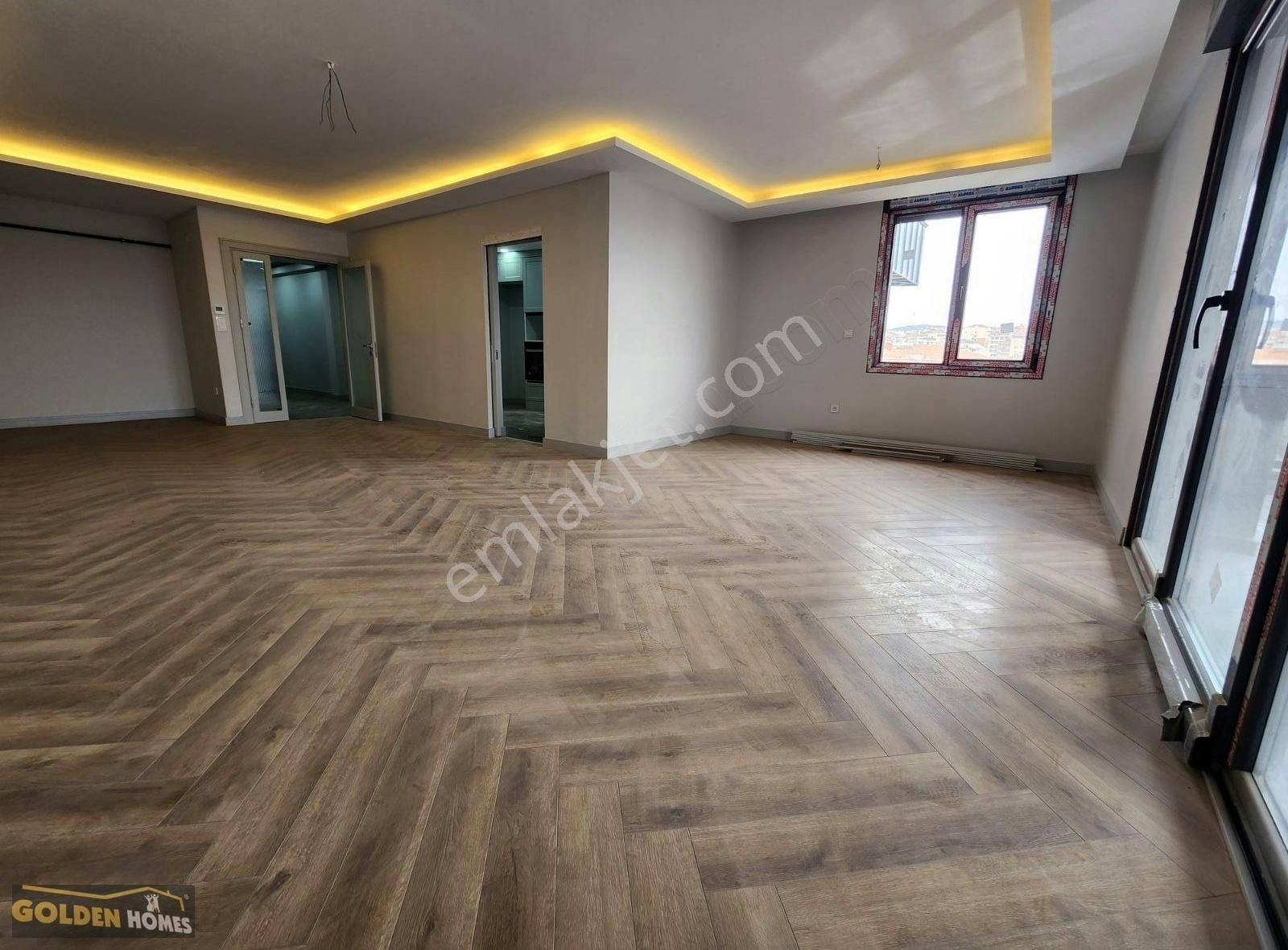 Golden Homes Üsküdar Sultantepe'de 5+2 K.otoparklı 270 M2 Dublex - Görsel 25