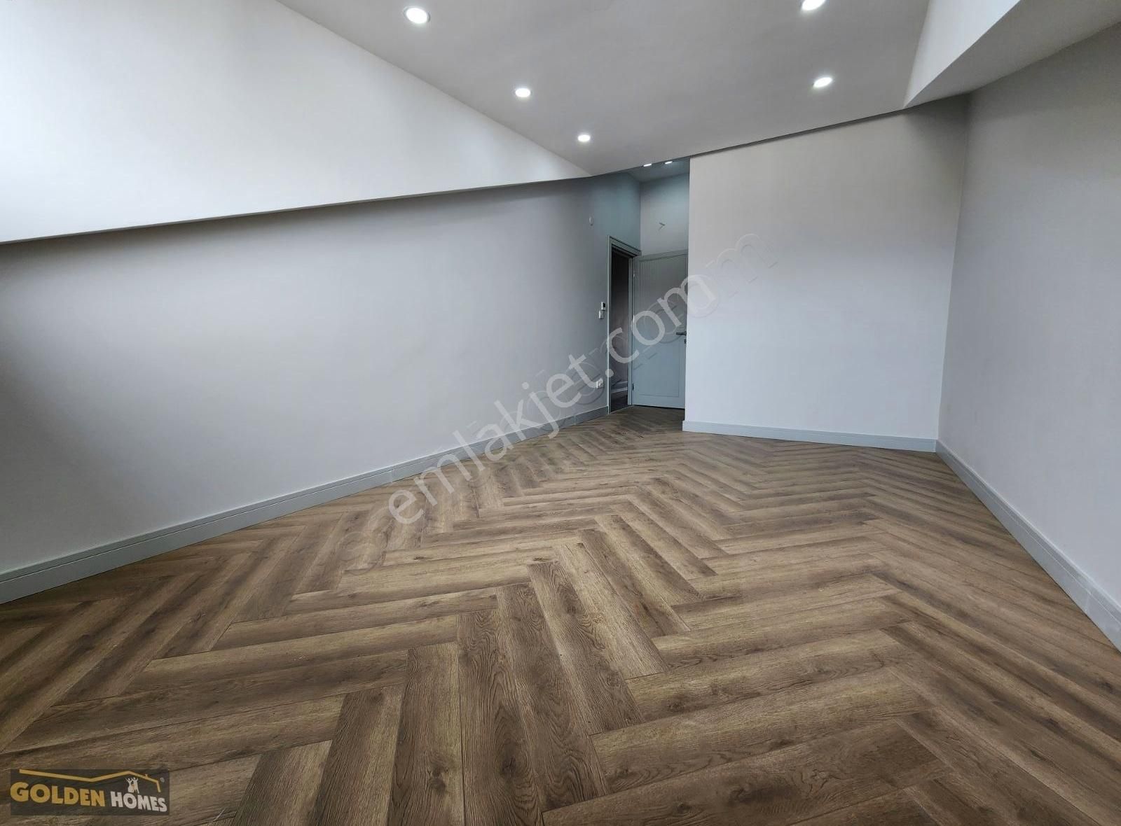 Golden Homes Üsküdar Sultantepe'de 5+2 K.otoparklı 270 M2 Dublex - Görsel 26