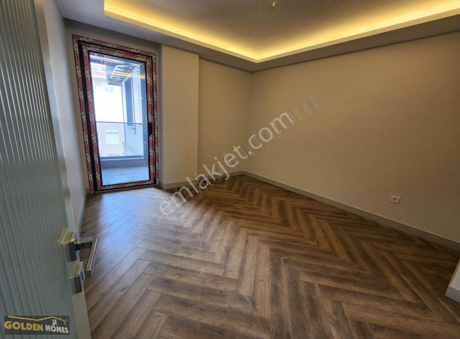 Golden Homes Üsküdar Sultantepe'de 5+2 K.otoparklı 270 M2 Dublex - Görsel 30