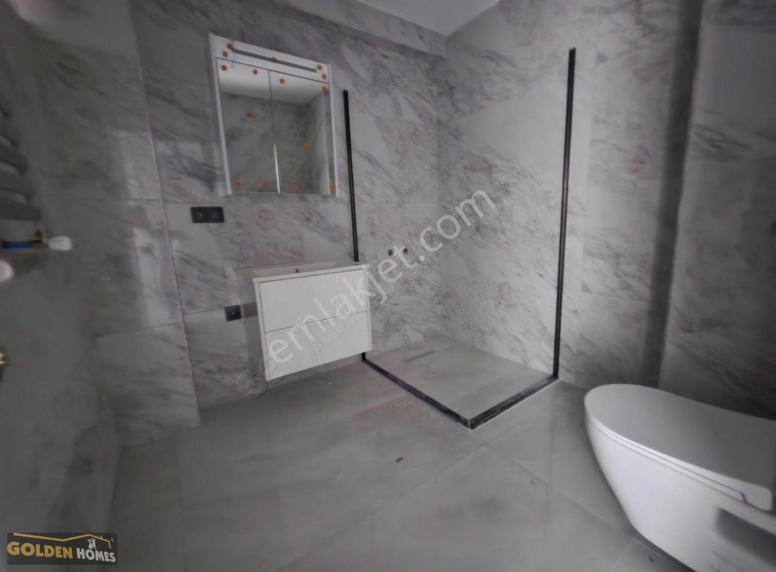 Golden Homes'tan Fıstıkağacında Merkeze Yakın 125 M2 3+1 Satılık - Görsel 2