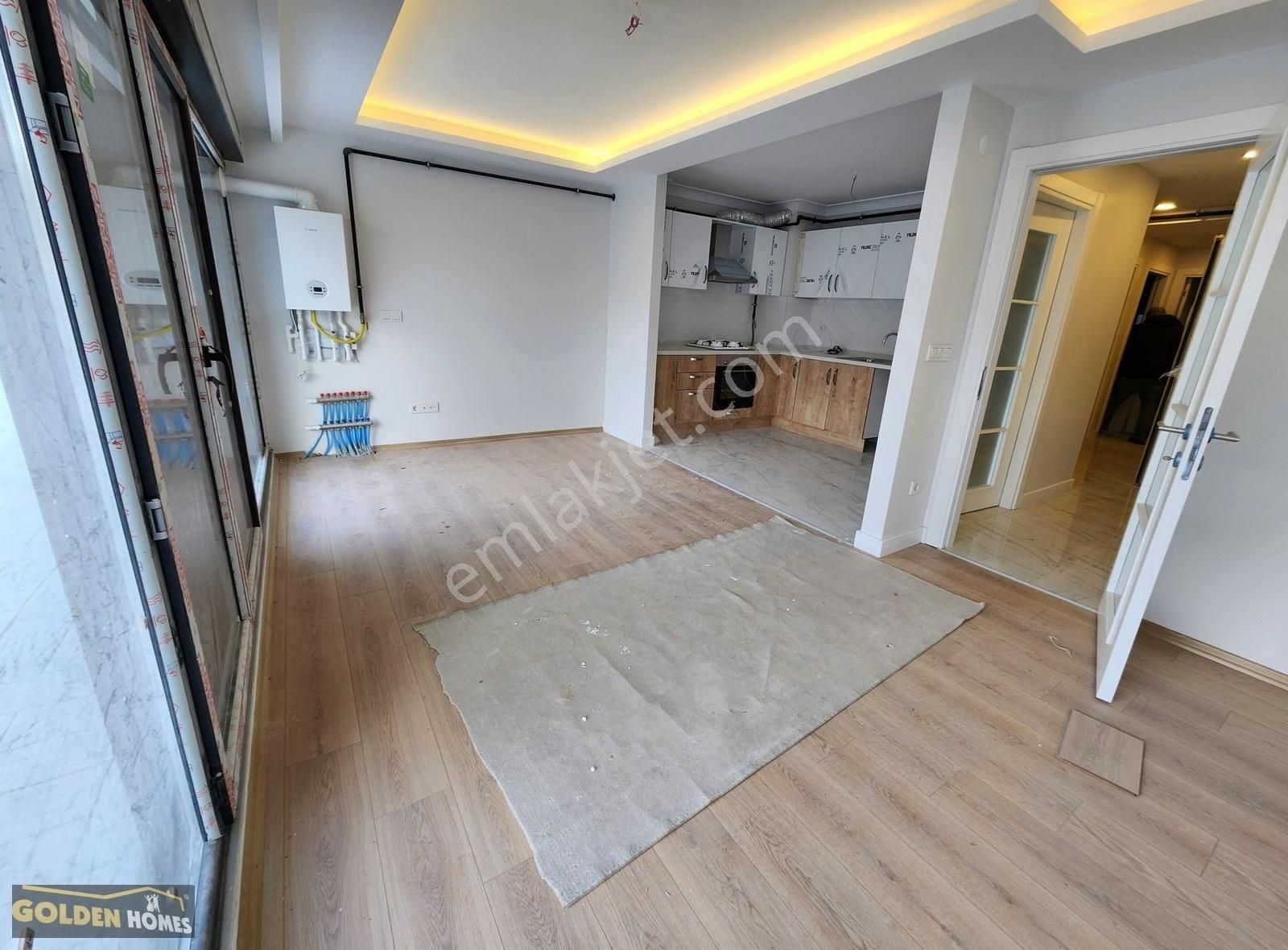 Golden Homes'tan Üsküdar Merkeze 5 Dk Otparklı 3+1 Bahçe Katı
