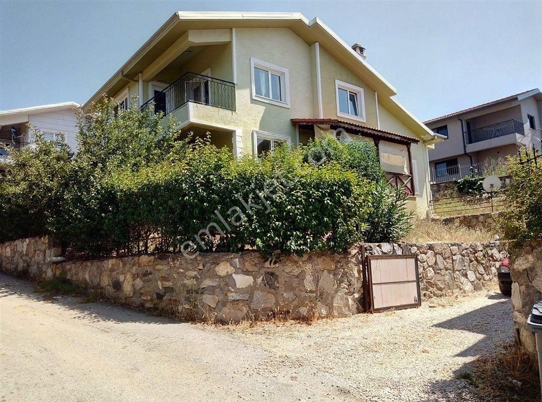 Mudanya Bademli Ted Civarı'nda 5+1 Manzaralı Satılık Villa