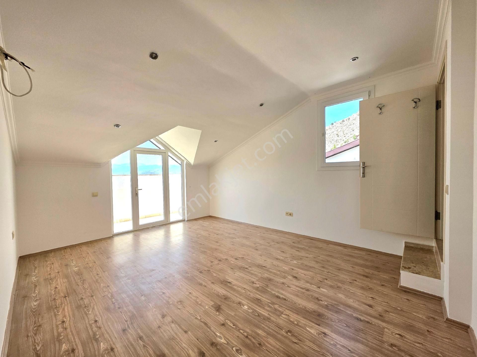 Fethiye Taşyaka'da Satılık 4+1 200m2 Havuzlu Dubleks Daire - Görsel 35