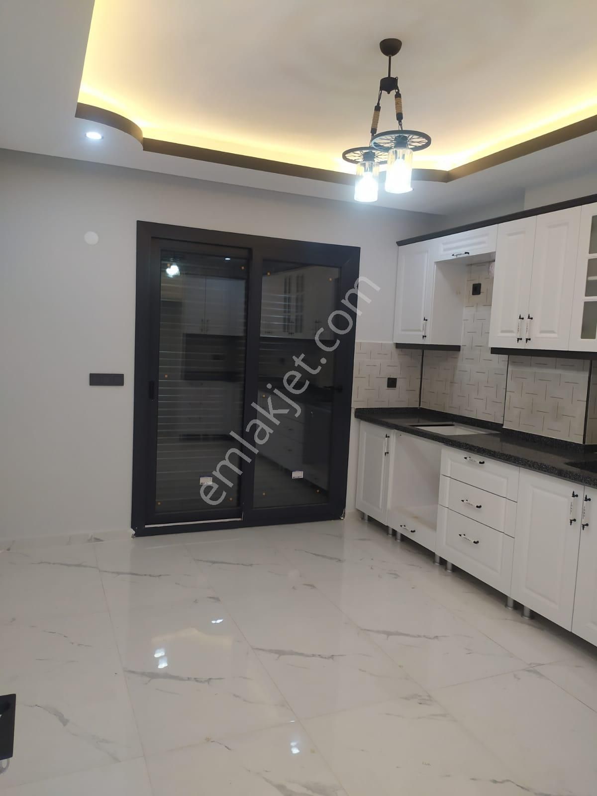 Didim Sağturda Denize 400m Mesafede 250 M2 Arsa İçinde 4+1 Ayrı Mutfak Havuzlu Villamız Satılık - Görsel 20