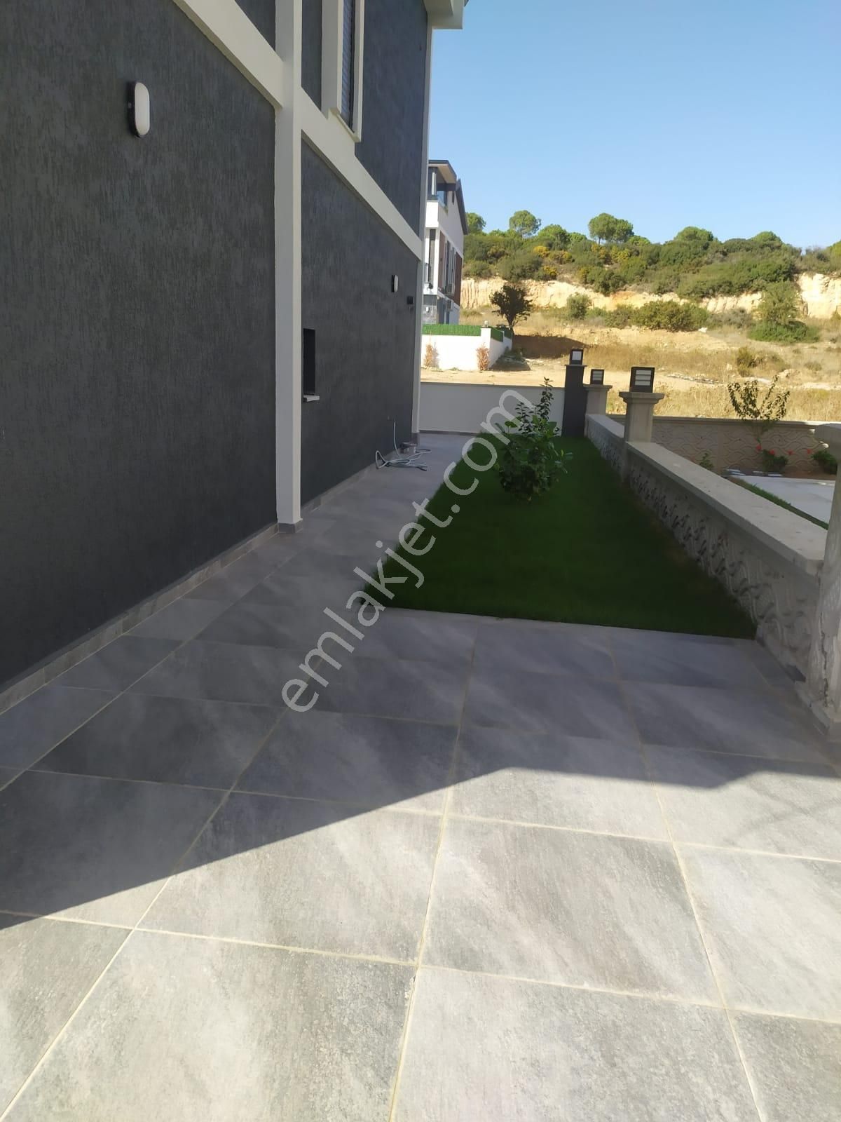 Didim Sağturda Denize 400m Mesafede 250 M2 Arsa İçinde 4+1 Ayrı Mutfak Havuzlu Villamız Satılık - Görsel 5