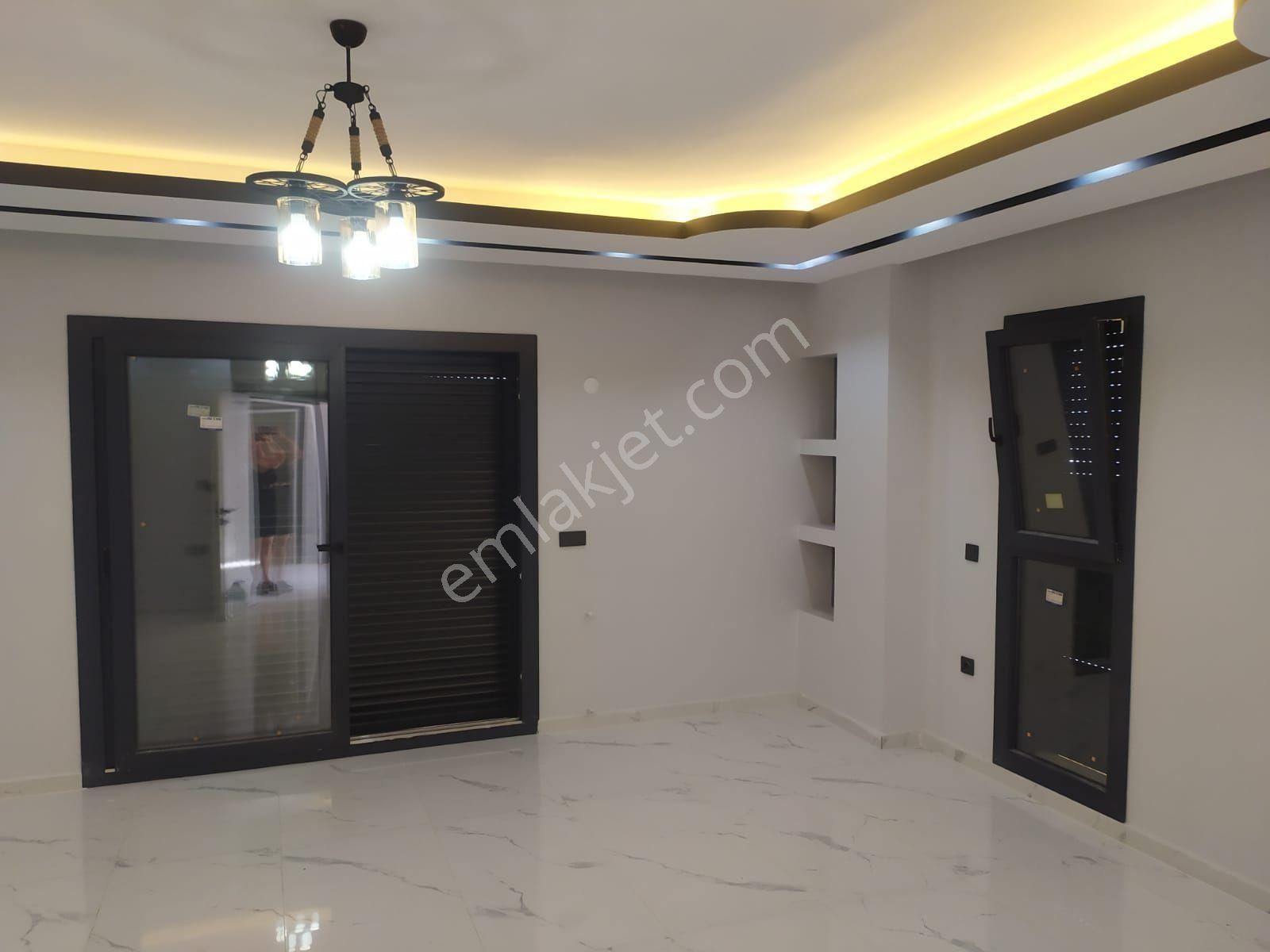 Didim Sağturda Denize 400m Mesafede 250 M2 Arsa İçinde 4+1 Ayrı Mutfak Havuzlu Villamız Satılık - Görsel 12