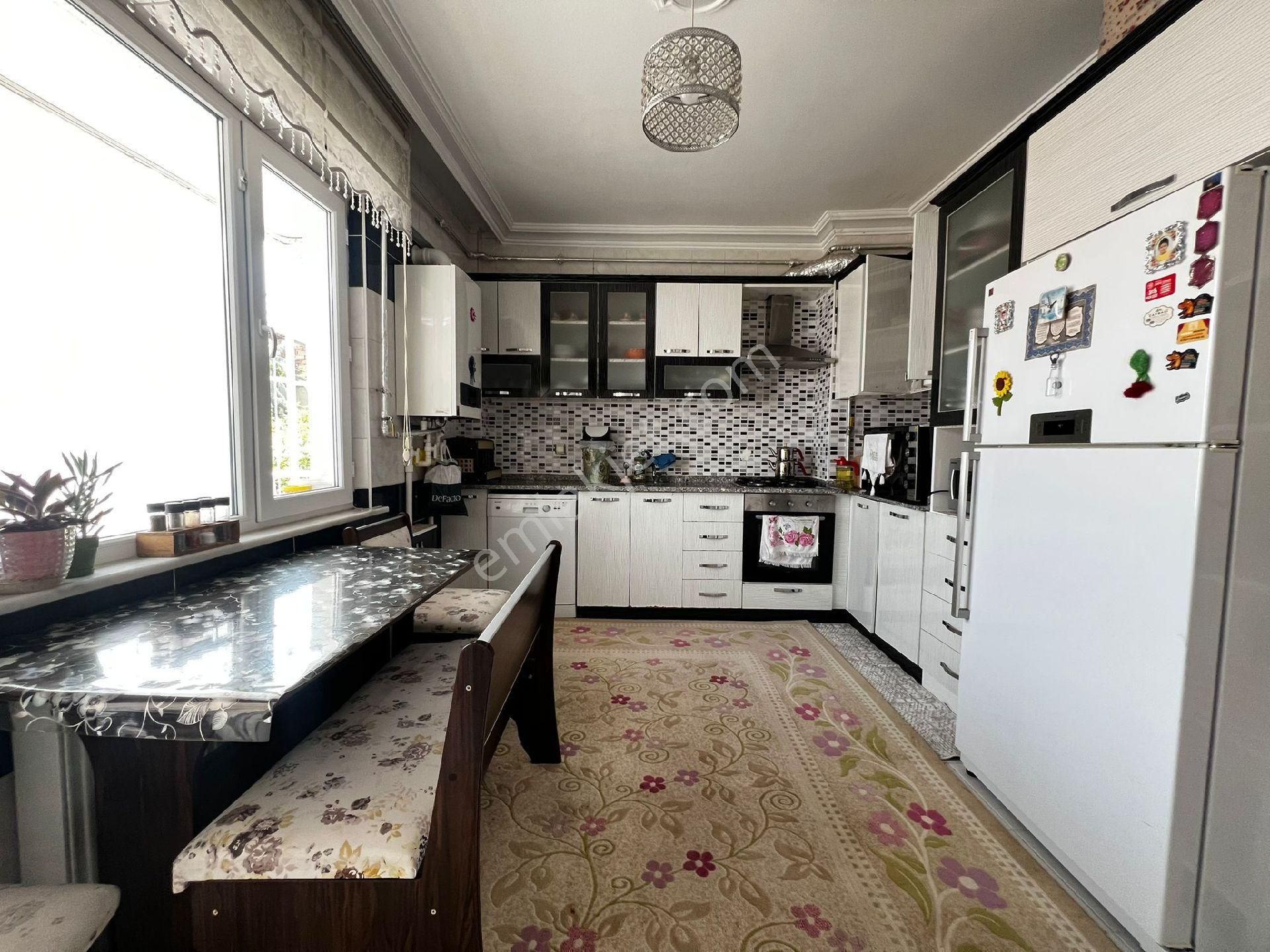 Sarıyakup Mah. Kapalı Otoparklı Satılık 3+1 Daire
