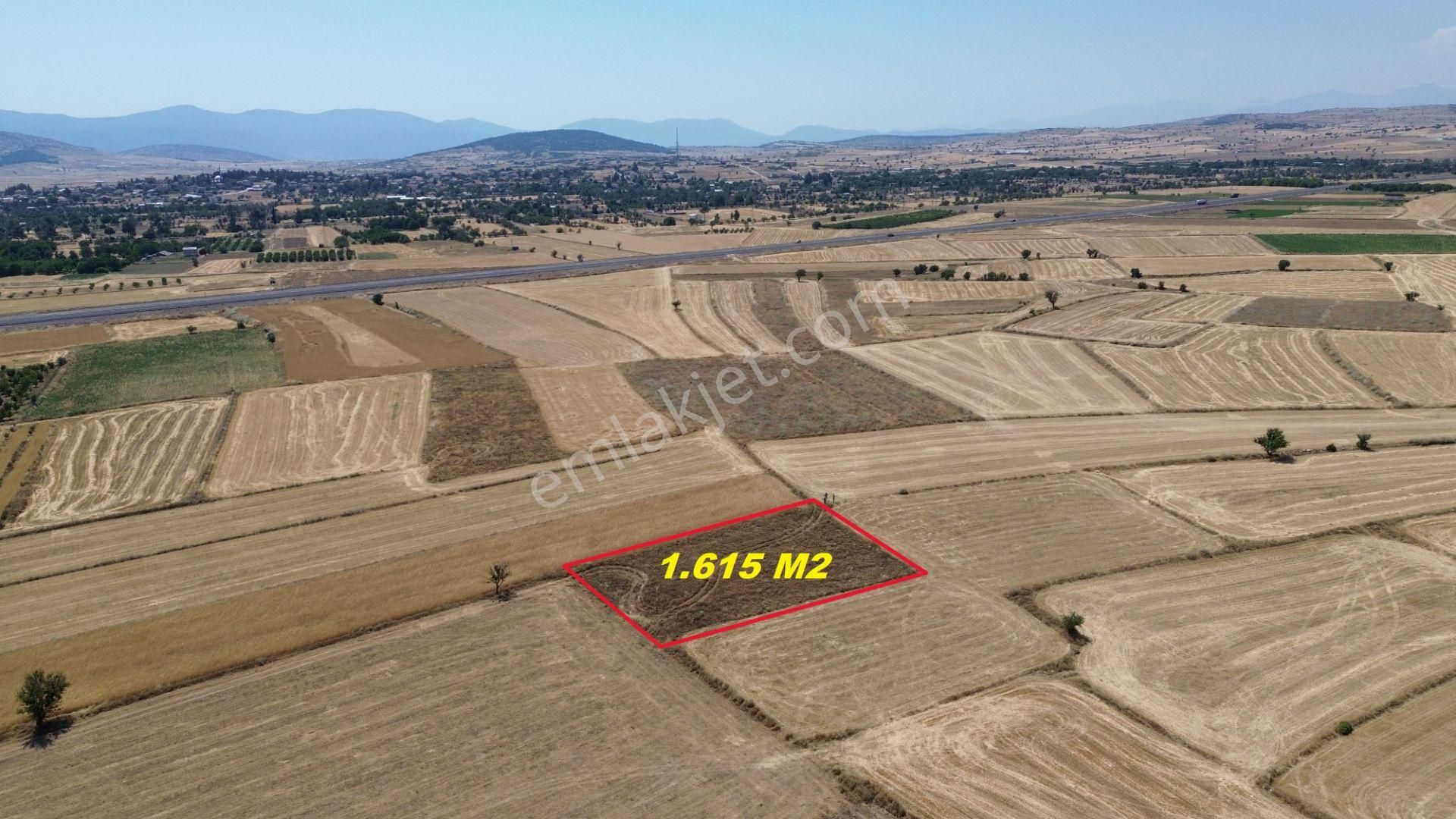 Antalya Korkuteli Yeltende Araç Takasına Açık 1.615 M2 Tarla - Görsel 4