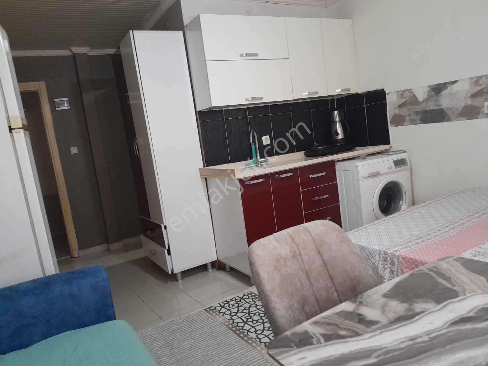 Beyazevlerde Yalçın Park Arkasında Duygu Cafeye Yürüme Mesafesinde Eşyalı Kiralık 1+0