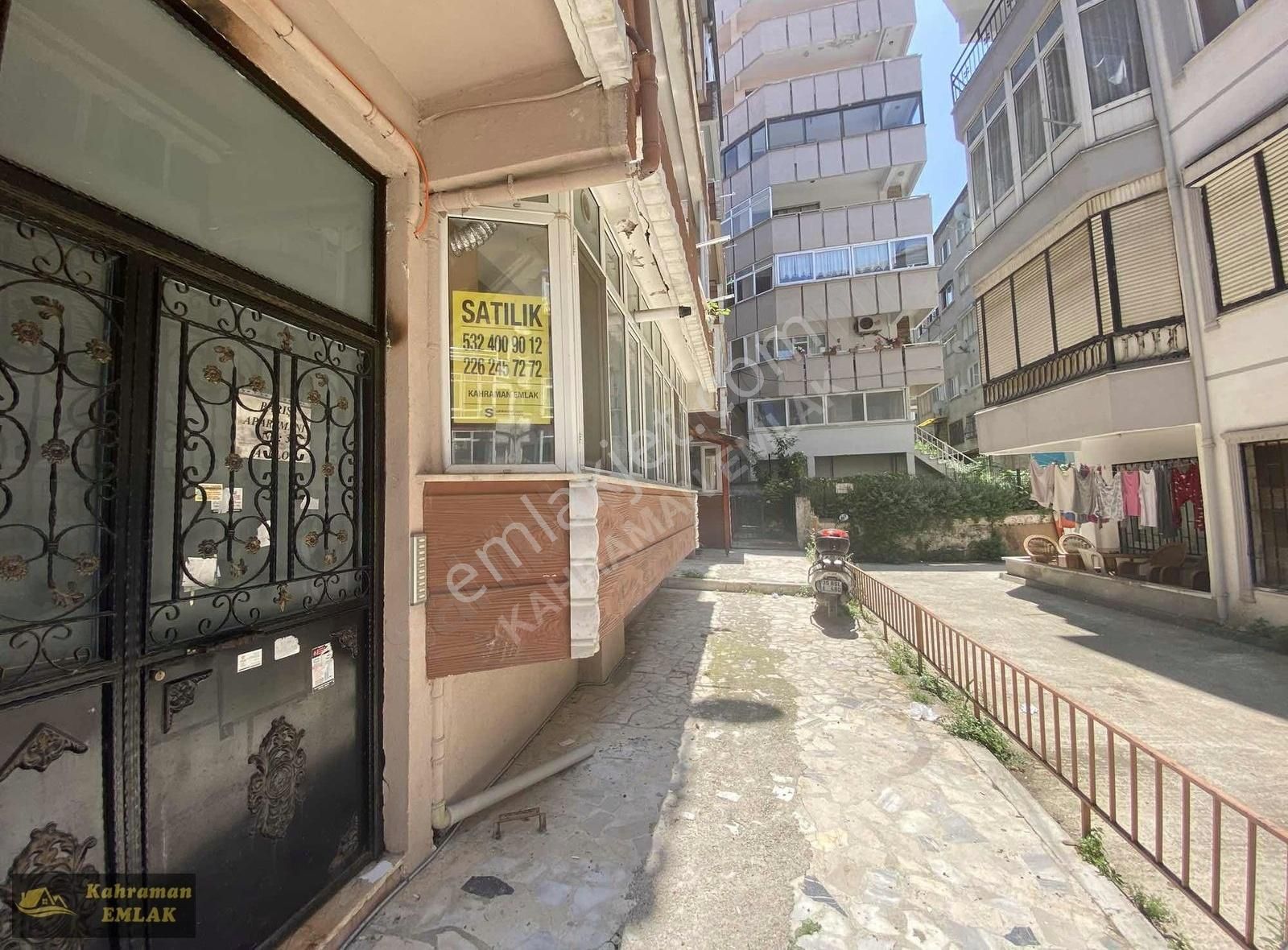 Çınarcık İdo İskelesi Karşısı Yüksek Giriş 2+1