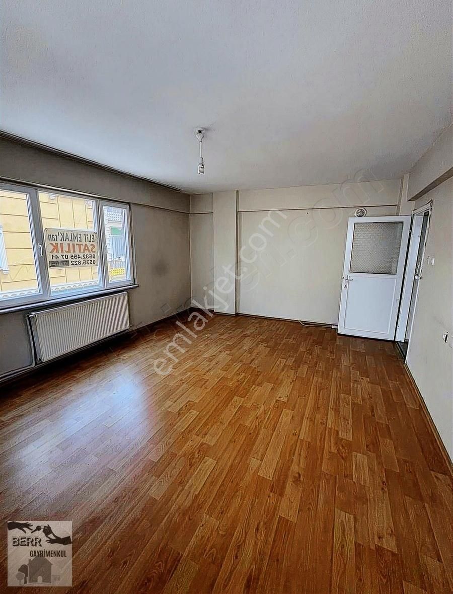 Orhangazi Caddesinin Hemen Yanında Masrafsız 2+1 Daire