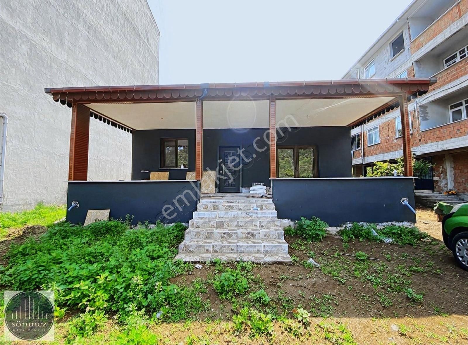 Sönmezden Turnasuyunda Denize Yakın 460 M² Arsalı Müstakil Ev